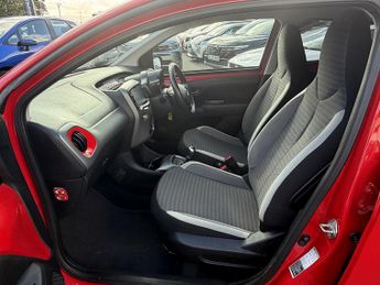 Toyota Aygo VVT-I X-TREND X-SHIFT