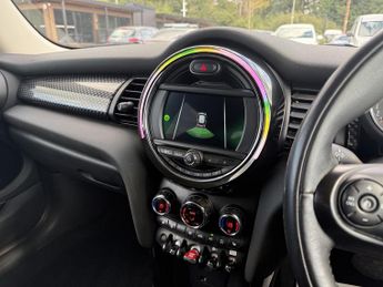 MINI Hatch 2.0 Cooper S Classic Hatchback 3dr Petrol Steptronic Euro 6 (s/s
