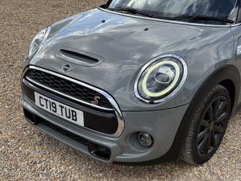 MINI Hatch 2.0 Cooper S Classic Hatchback 3dr Petrol Steptronic Euro 6 (s/s