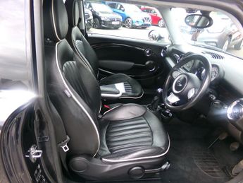 MINI Hatch 1.6 COOPER