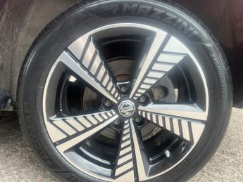 MG MG ZS EXCLUSIVE