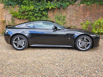 Aston Martin Vantage N430