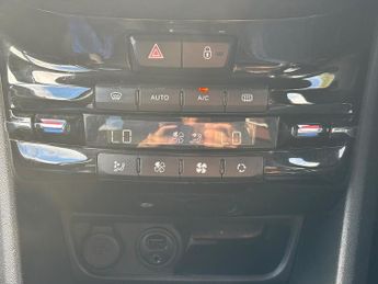 Peugeot 2008 1.2 PureTech Allure SUV 5dr Petrol EAT Euro 6 (s/s) (110 ps)