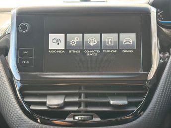 Peugeot 2008 1.2 PureTech Allure SUV 5dr Petrol EAT Euro 6 (s/s) (110 ps)