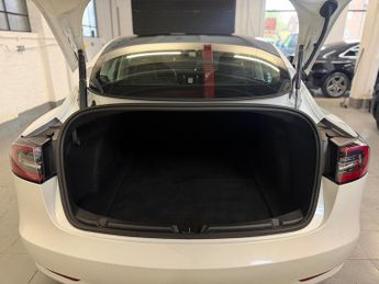 Tesla Model 3 (Dual Motor) Long Range Saloon 4dr Electric Auto 4WDE (346 ps)