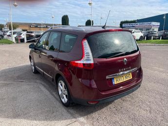 Renault Scenic GRAND DYNAMIQUE TOMTOM DCI EDC