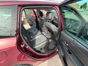 Renault Scenic GRAND DYNAMIQUE TOMTOM DCI EDC