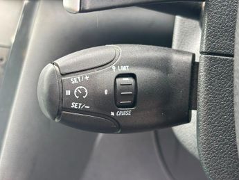 Peugeot 3008 1.6 e-HDi Active SUV 5dr Diesel EGC Euro 5 (s/s) (112 ps)