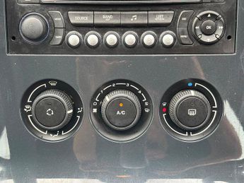 Peugeot 3008 1.6 e-HDi Active SUV 5dr Diesel EGC Euro 5 (s/s) (112 ps)