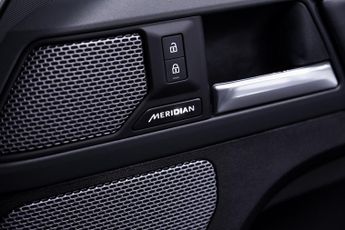 Land Rover Defender 110 3.0 D250 MHEV X-Dynamic HSE SUV 5dr Diesel Auto 4WD Euro 6 (s/s)