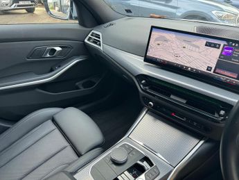 BMW 320i M SPORT