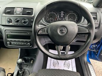 Skoda Fabia 1.4 TSI vRS S2000 Hatchback 5dr Petrol DSG Euro 5 (180 ps)
