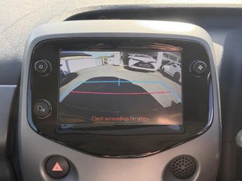 Toyota Aygo VVT-I X-TREND X-SHIFT