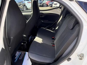 Toyota Aygo VVT-I X-TREND X-SHIFT