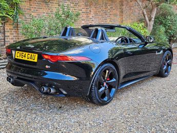 Jaguar F-Type V8 S