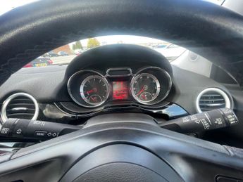 Vauxhall Adam GLAM