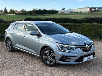 Renault Megane 1.6 E-TECH 9.8kWh Iconic Sport Tourer 5dr Petrol Plug-in Hybrid 