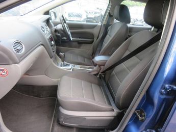 Ford Focus 1.6 TITANIUM AUTOMATIC