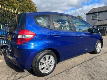 Honda Jazz 1.4 i-VTEC ES Hatchback 5dr Petrol CVT Euro 5 (99 ps)
