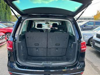 Volkswagen Sharan SE NAVIGATION TSI DSG