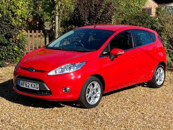 Ford Fiesta 1.4 Zetec Hatchback 5dr Petrol Manual (130 g/km, 94 bhp)