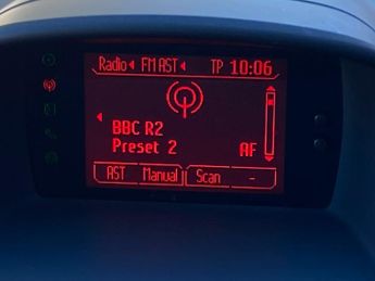 Ford Fiesta 1.4 Zetec Hatchback 5dr Petrol Manual (130 g/km, 94 bhp)