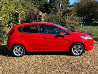 Ford Fiesta 1.4 Zetec Hatchback 5dr Petrol Manual (130 g/km, 94 bhp)
