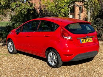 Ford Fiesta 1.4 Zetec Hatchback 5dr Petrol Manual (130 g/km, 94 bhp)
