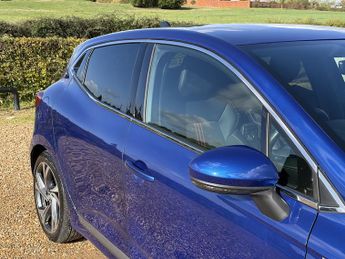 Renault Clio 1.6 E-TECH RS Line Hatchback 5dr Petrol Hybrid Auto Euro 6 (s/s)