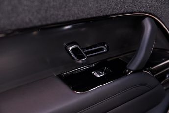 Land Rover Range Rover Sport 3.0 P460e 38.2kWh Dynamic SE SUV 5dr Petrol Plug-in Hybrid Auto 