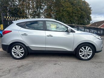 Hyundai ix35 2.0 CRDi Premium SUV 5dr Diesel Manual 4WD Euro 5 (134 bhp)