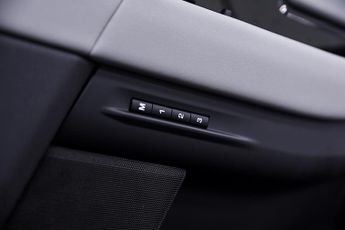 Land Rover Range Rover Evoque 2.0 D200 MHEV Dynamic SE SUV 5dr Diesel Auto 4WD Euro 6 (s/s) (2