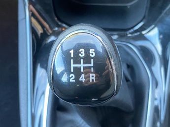 Ford Fiesta 1.0 Zetec Hatchback 5dr Petrol Manual Euro 5 (s/s) (80 ps)