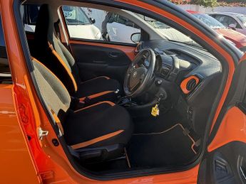 Toyota Aygo VVT-I X-CITE X-SHIFT