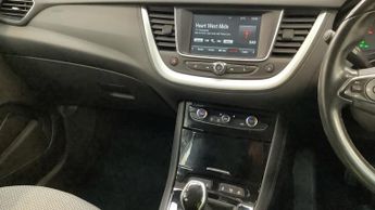Vauxhall Grandland X 1.5 Turbo D BlueInjection SE SUV 5dr Diesel Auto Euro 6 (s/s) (1