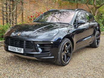 Porsche Macan TURBO PDK