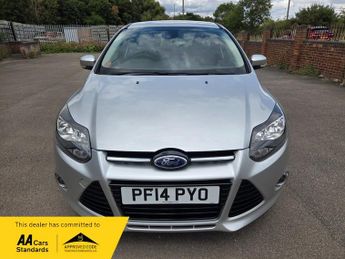 Ford Focus 1.6 Titanium Navigator Hatchback 5dr Petrol Powershift Euro 5 (1