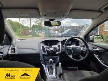 Ford Focus 1.6 Titanium Navigator Hatchback 5dr Petrol Powershift Euro 5 (1