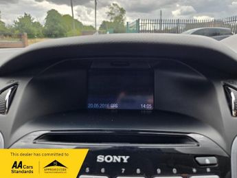 Ford Focus 1.6 Titanium Navigator Hatchback 5dr Petrol Powershift Euro 5 (1