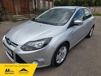 Ford Focus 1.6 Titanium Navigator Hatchback 5dr Petrol Powershift Euro 5 (1