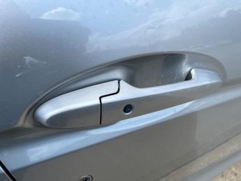 Honda Fit 1.5 L Hybrid Auto 5dr