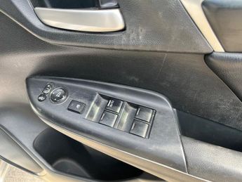 Honda Fit 1.5 L Hybrid Auto 5dr