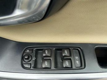 Volvo XC60 2.4 D4 SE Lux Nav Geartronic AWD Euro 5 5dr