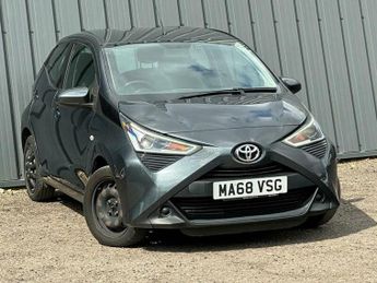 Toyota AYGO 1.0 VVT-i x-play Euro 6 5dr