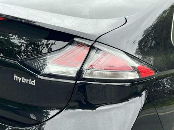 Hyundai Ioniq 1.6 h-GDi Premium SE DCT Euro 6 (s/s) 5dr