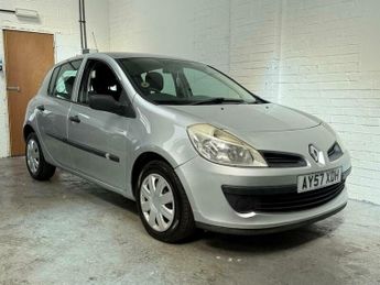 Renault Clio 1.6 VVT Expression 5dr