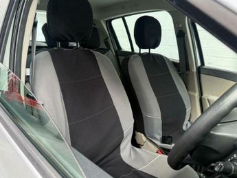 Renault Clio 1.6 VVT Expression 5dr