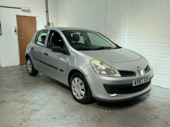 Renault Clio 1.6 VVT Expression 5dr