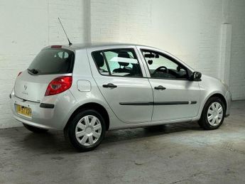 Renault Clio 1.6 VVT Expression 5dr