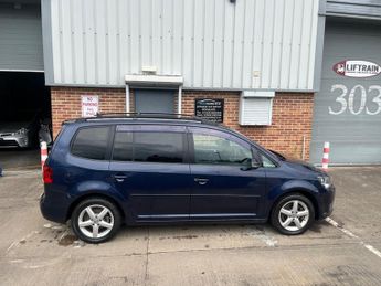 Volkswagen Touran 1.4 TSI Comfortline 7 Seater